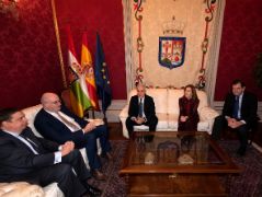 Durante su visita a la Comunidad Autónoma de La Rioja 