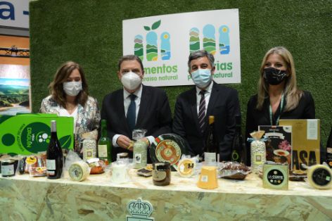 DURANTE SU VISITA A LA FERIA “MADRID FUSIÓN-ALIMENTOS DE ESPAÑA 