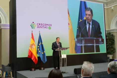 En la clausura de la convención “Crecemos Juntas: encuentro nacional de mujeres rurales”