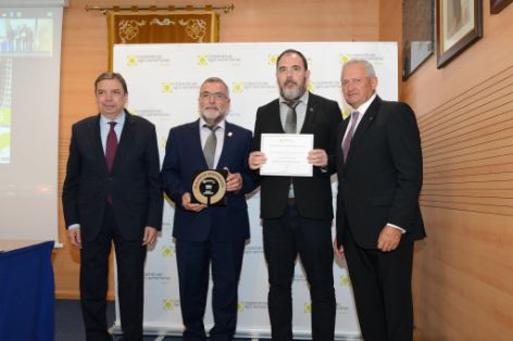 Hoy, en la clausura de la asamblea general de Cooperativas Agroalimentarias de España  