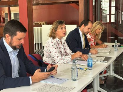 Hoy, en una reunión mantenida en Isla Cristina (Huelva)  